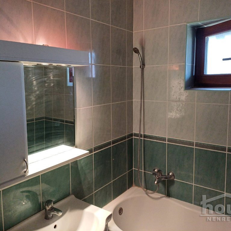 Stan Izdavanje Novi Sad  87 m2