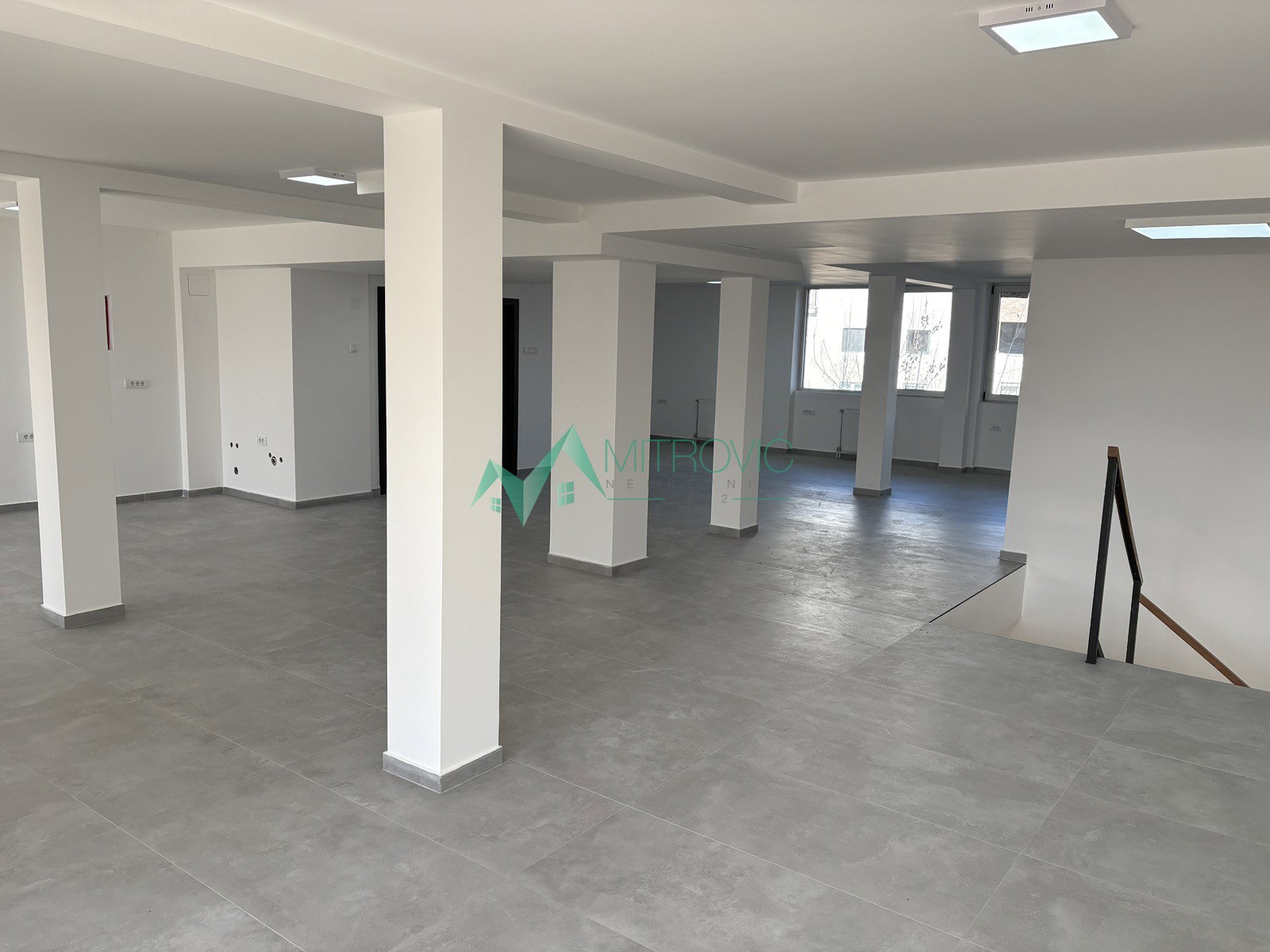 Lokal na prodaju, Telep, Novi Sad, 350m², 3.000 €