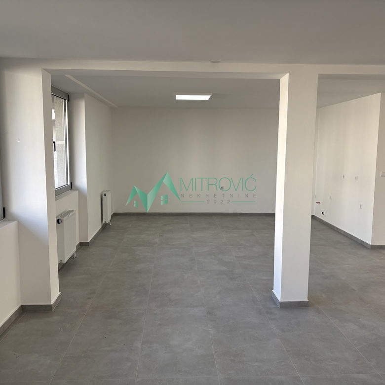 Lokal na prodaju, Telep, Novi Sad, 350m², 3.000 €