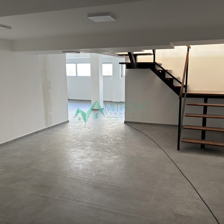 Lokal na prodaju, Telep, Novi Sad, 350m², 3.000 €