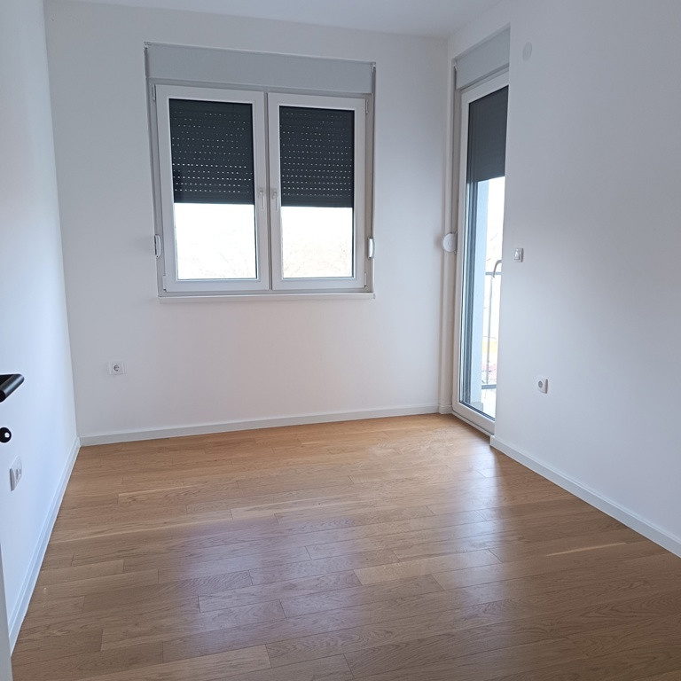 Stan Izdavanje Novi Sad  78 m2