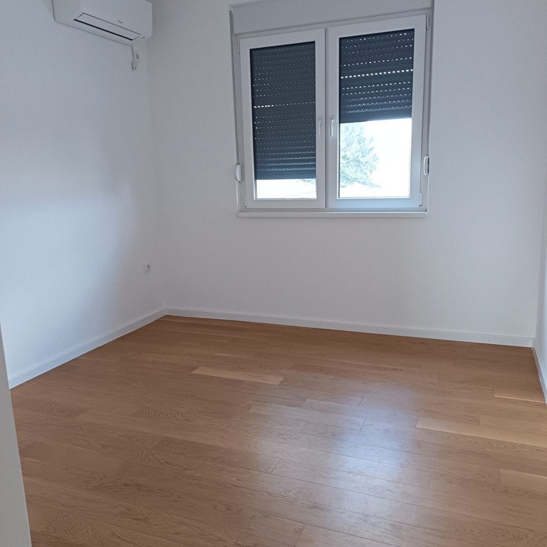 Stan Izdavanje Novi Sad  78 m2