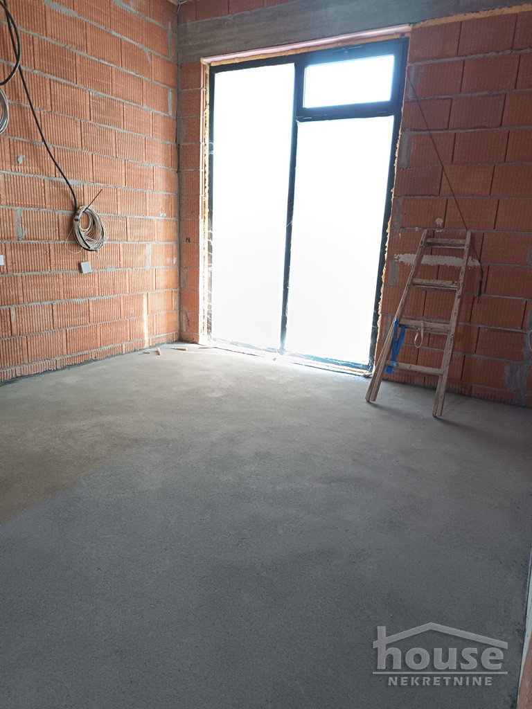 Lokal Izdavanje Novi Sad  310 m2