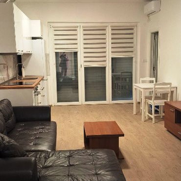 Stan Izdavanje Novi Sad  38 m2