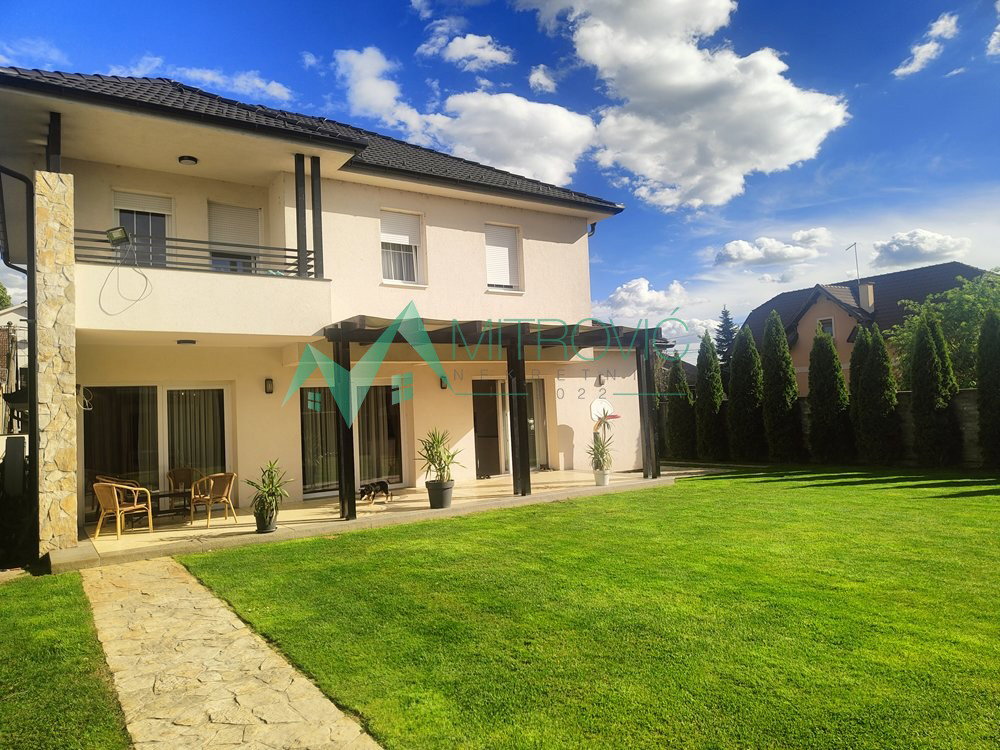 kuce-adice-3000107-db56w Kuća na prodaju, Adice, Novi Sad, 226m², 575.000 €