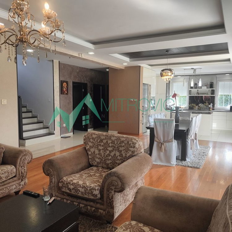 Kuća na prodaju, Adice, Novi Sad, 226m², 575.000 €