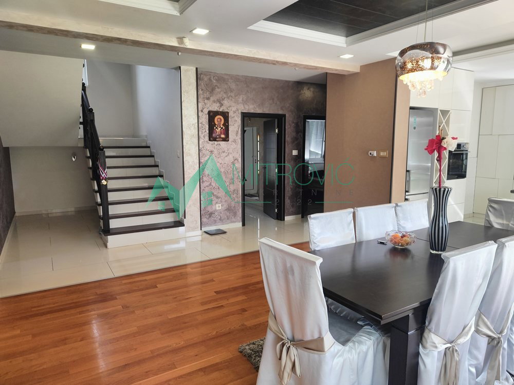 kuce-adice-3000107-kgwzi Kuća na prodaju, Adice, Novi Sad, 226m², 575.000 €