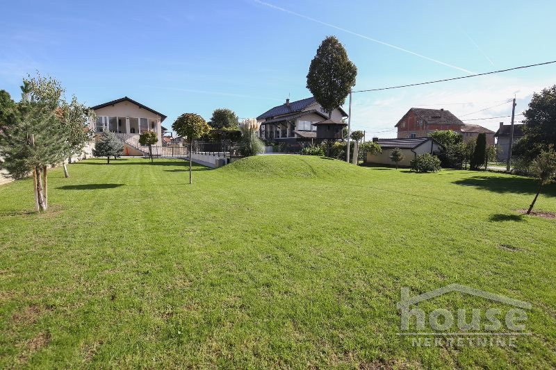 kuce-adice-3045678-1tuas Kuća na prodaju, Adice, Novi Sad, 370m², 1.133.000 €