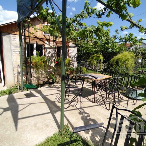 Kuća Prodaja Novi Sad  361 m2
