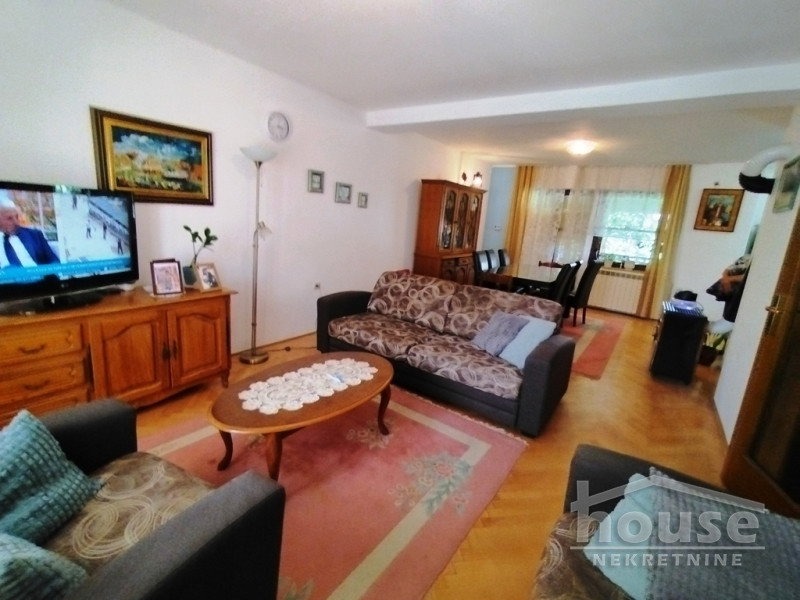 Kuća na prodaju, Adice, Novi Sad, 361m², 338.900 €