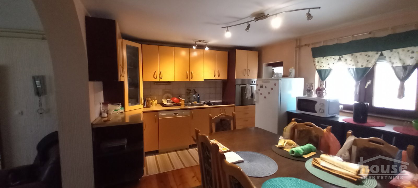 Kuća Prodaja Novi Sad Kuća Prodaja Novi Sad 178 m2