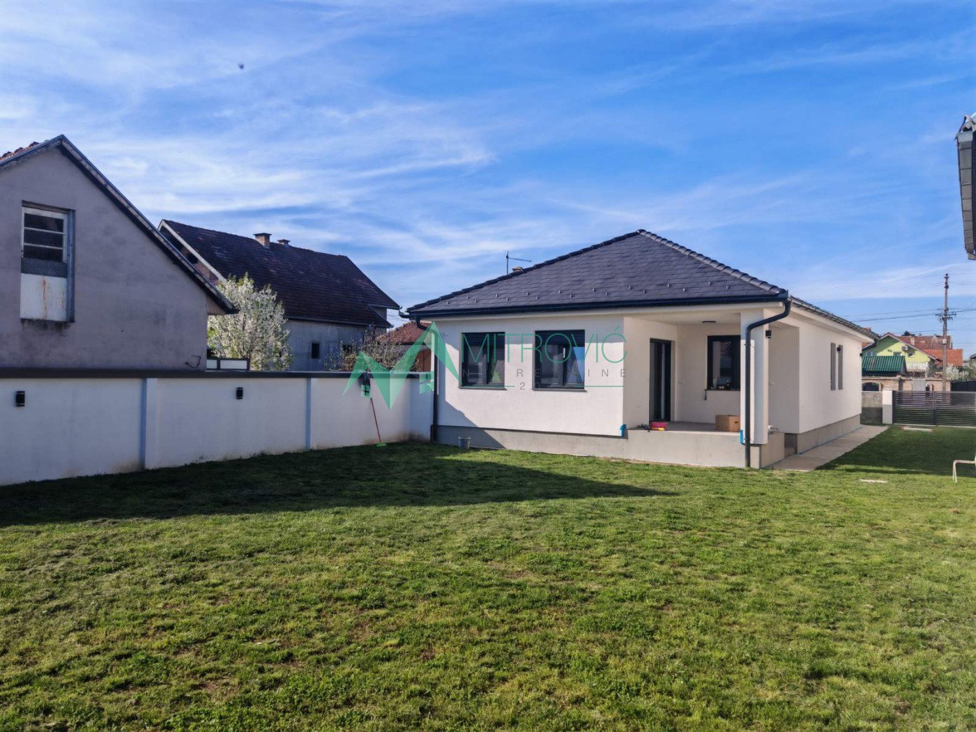 kuce-baCka-palanka-3000255-rz2zz Kuća na prodaju, Bačka Palanka, 133m², 197.800 €