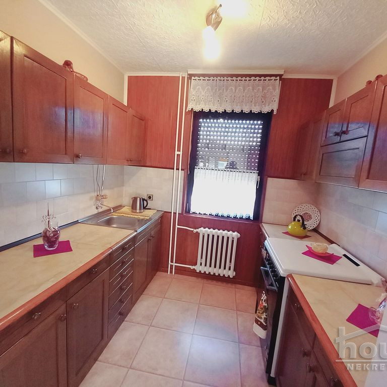 Kuća Prodaja Novi Sad  200 m2