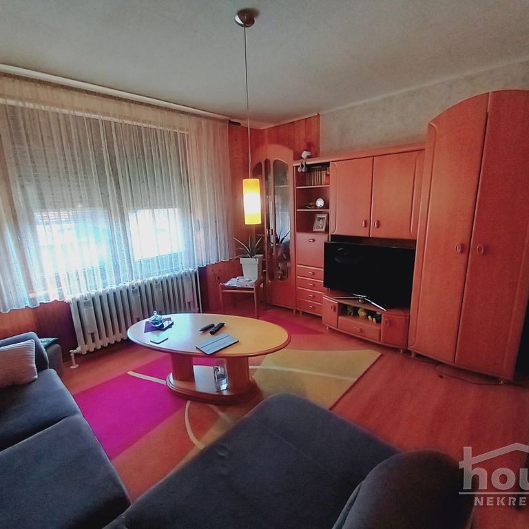 Kuća na prodaju, Bački Petrovac, 200m², 1. sprat, 195.700 €