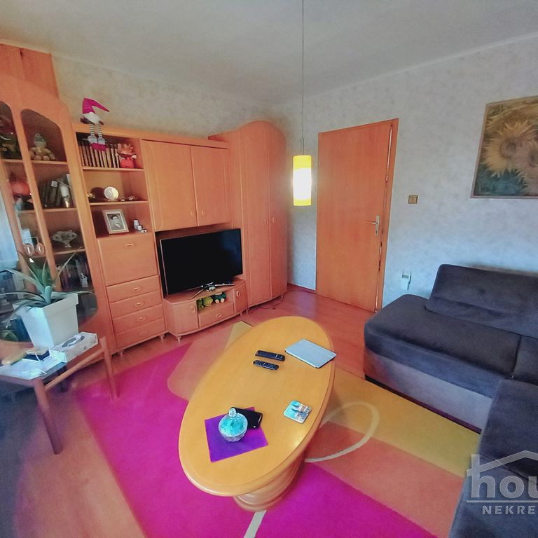 Kuća na prodaju, Bački Petrovac, 200m², 1. sprat, 195.700 €