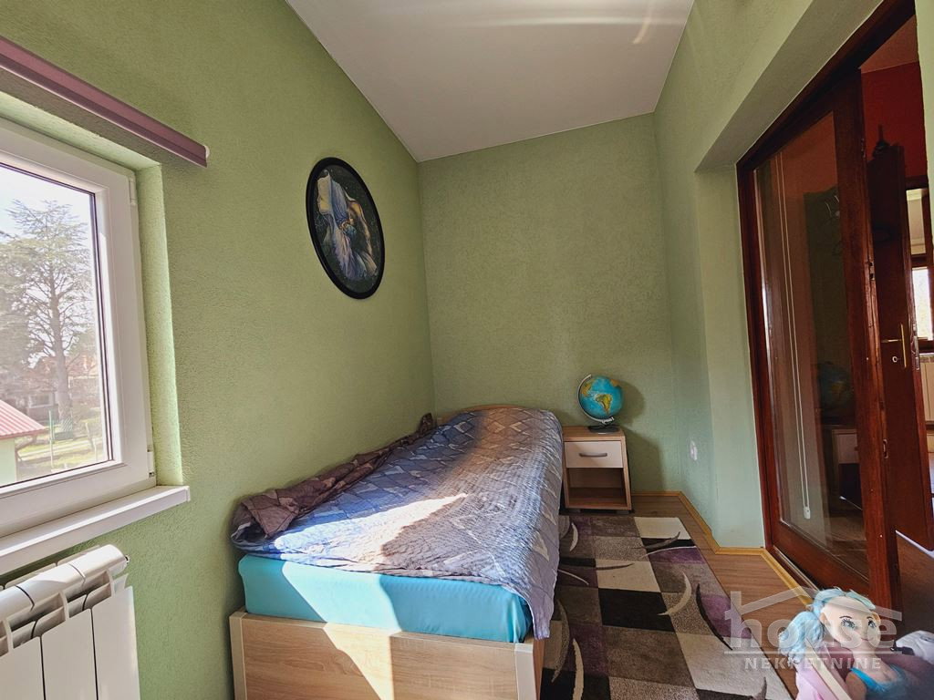 kuce-banstol-3046133-mngmj Kuća na prodaju, Banstol, Sremski Karlovci, 132m², 1. sprat, 140.000 €
