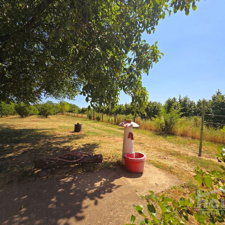 Kuća na prodaju, Banstol, Sremski Karlovci, 69m², 123.600 €