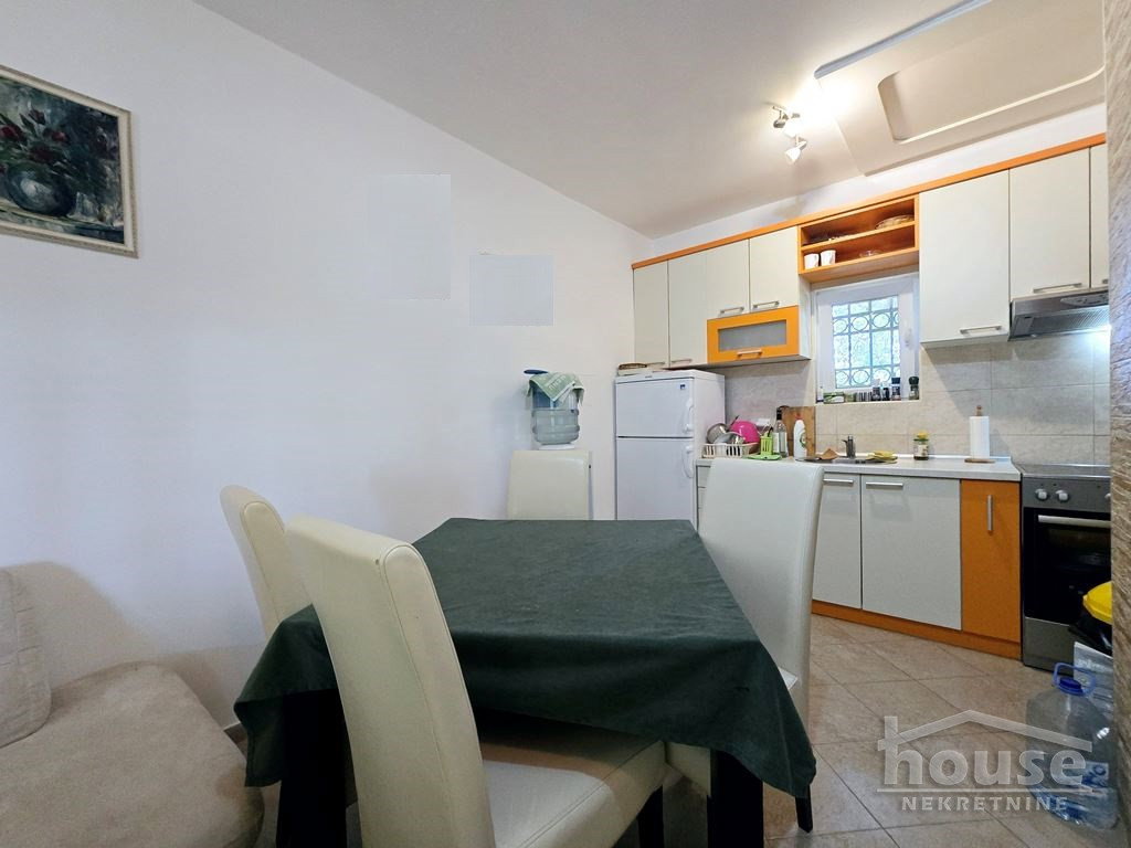 Kuća na prodaju, Banstol, Sremski Karlovci, 69m², 123.600 €