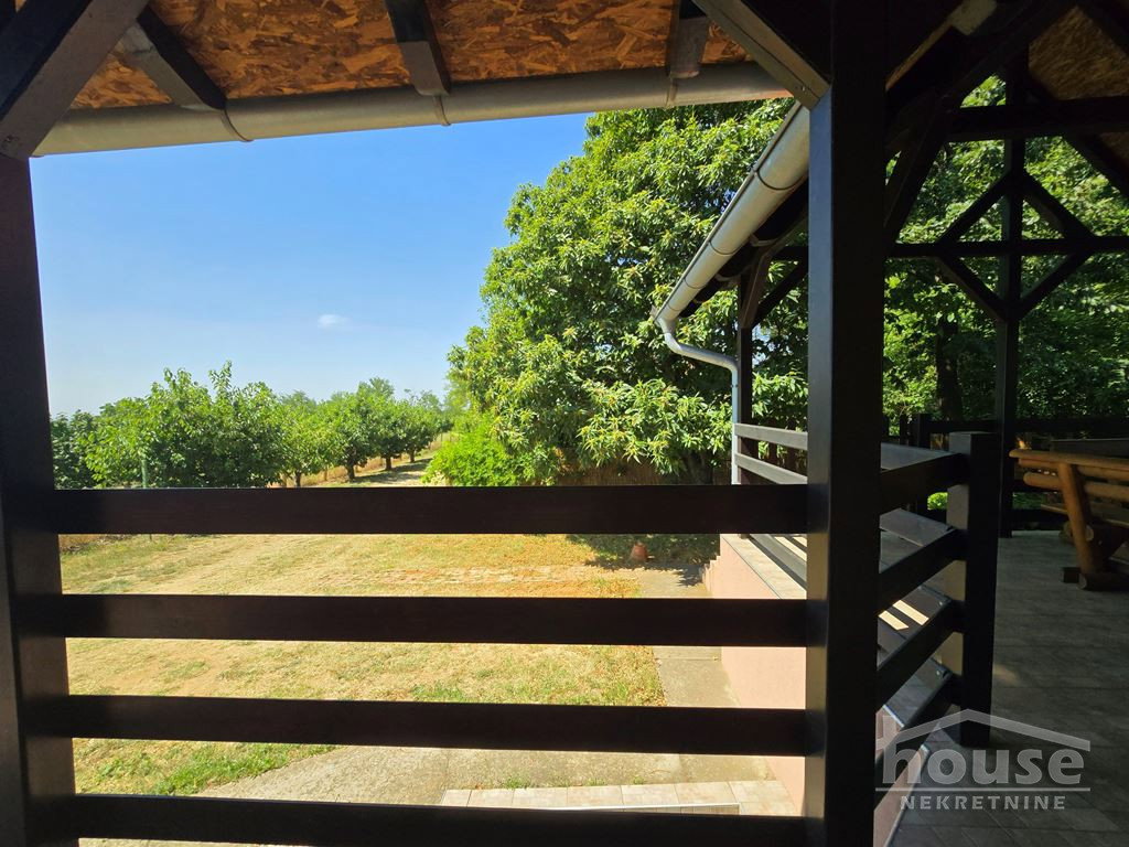 Kuća na prodaju, Banstol, Sremski Karlovci, 69m², 123.600 €