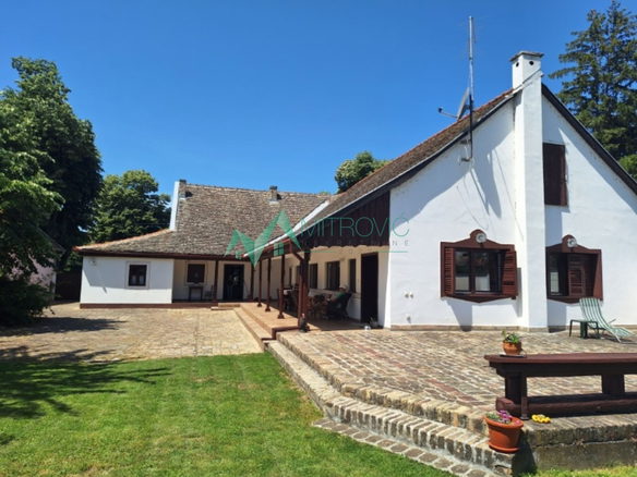 Kuća Prodaja Begeč  316 m2
