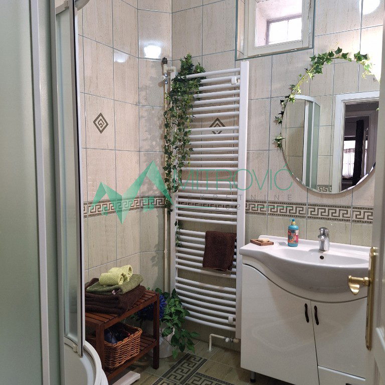 Kuća na prodaju, Begeč, Novi Sad, 316m², 220.000 €