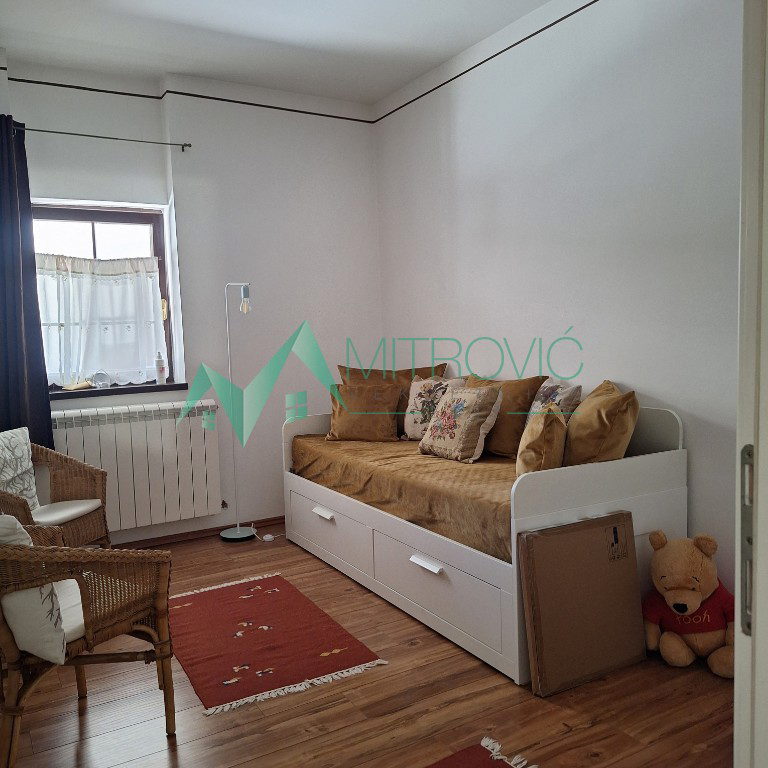 Kuća na prodaju, Begeč, Novi Sad, 316m², 220.000 €