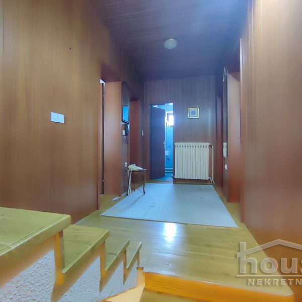 Kuća Prodaja Novi Sad  300 m2