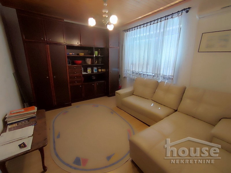 kuce-bukovac-3045819-x6w86 Kuća na prodaju, Bukovac, Novi Sad, 300m², 247.200 €