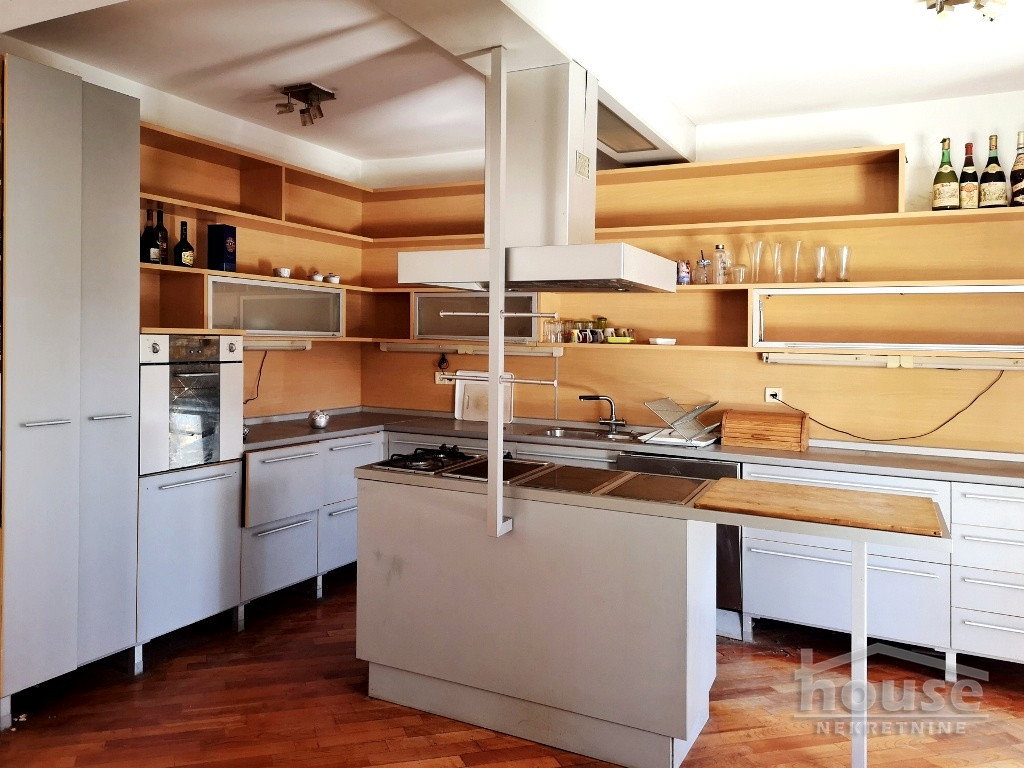 kuce-centar-3045893-7dkqi Kuća na prodaju, Tatarsko Brdo, Novi Sad, 449m², 465.000 €