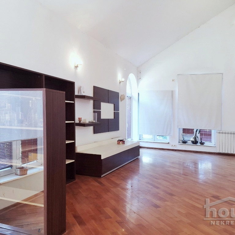 Kuća Prodaja Novi Sad  449 m2