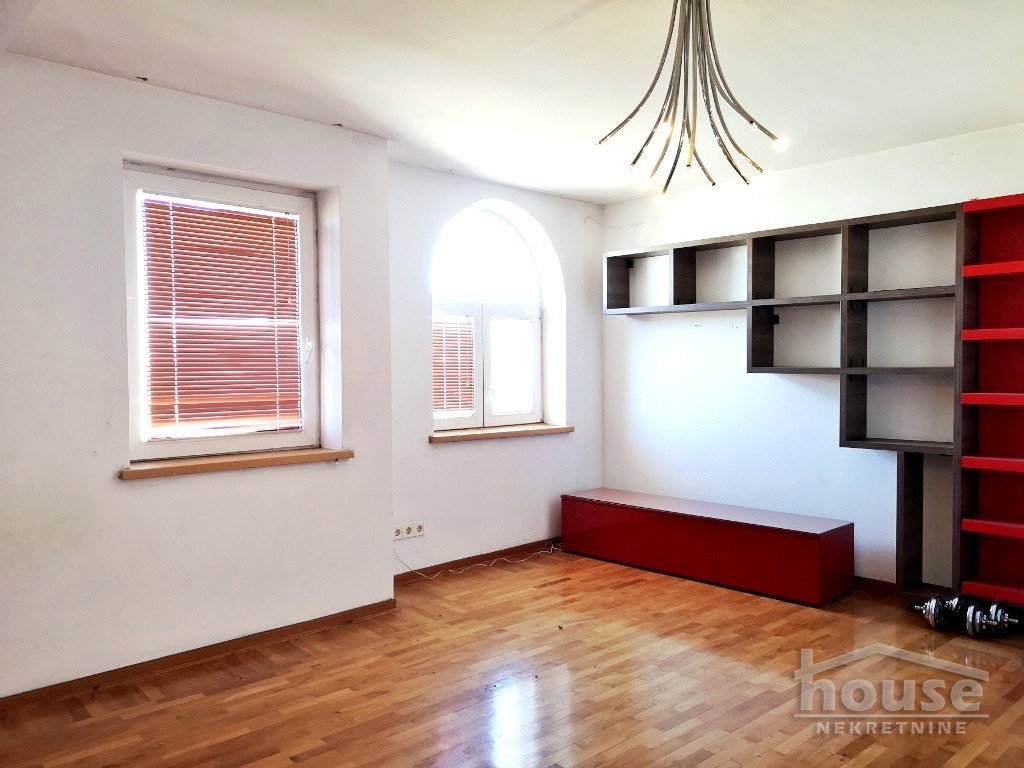 kuce-centar-3045893-rq7wa Kuća na prodaju, Tatarsko Brdo, Novi Sad, 449m², 465.000 €