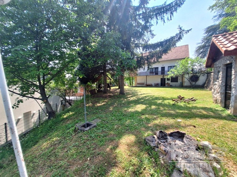 kuce-centar-3046554-x7trm Kuća na prodaju, Centar, Novi Sad, 178m², 228.800 €