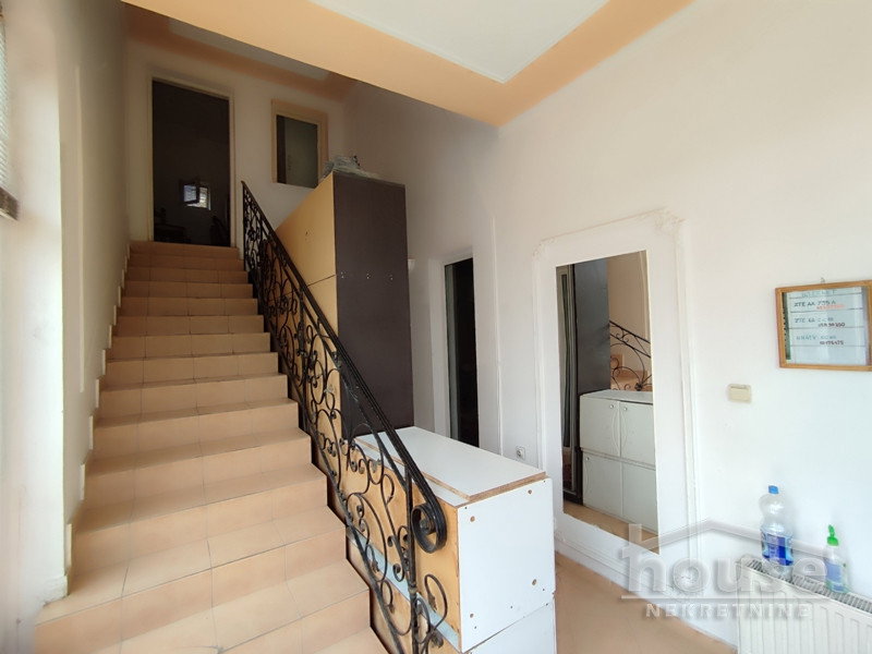 kuce-donje-sajlovo-3045721-ge49i Kuća na prodaju, Donje Sajlovo, Novi Sad, 394m², 1.030.000 €