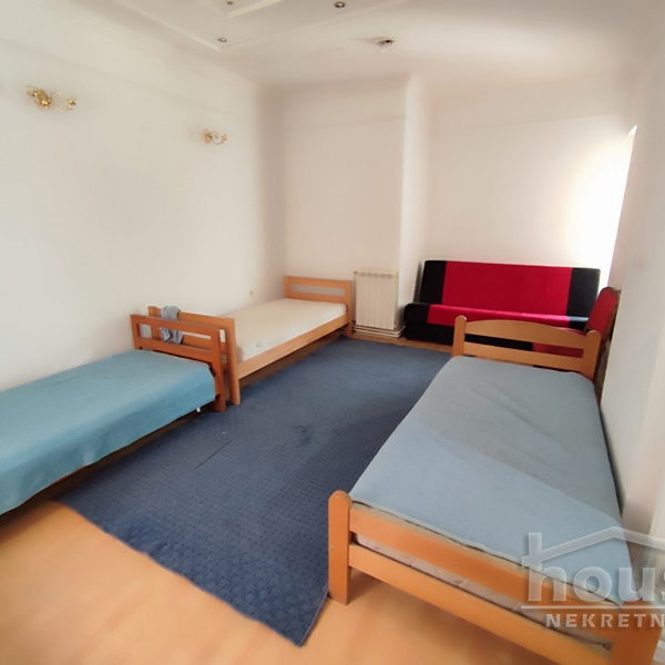Kuća na prodaju, Donje Sajlovo, Novi Sad, 394m², 1.030.000 €