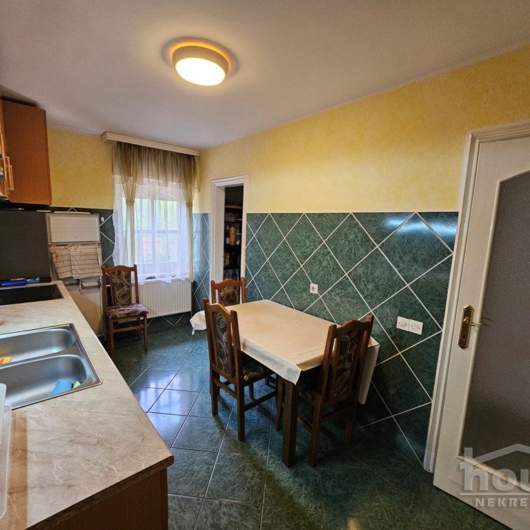 Kuća na prodaju, Dudara, Sremski Karlovci, 360m², 2. sprat, 669.500 €
