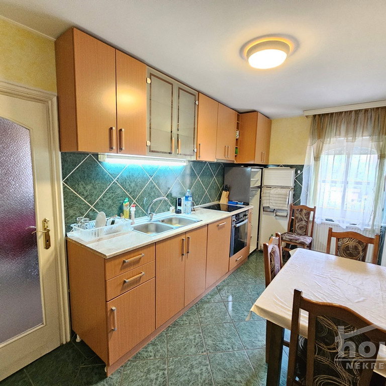 Kuća na prodaju, Dudara, Sremski Karlovci, 360m², 2. sprat, 669.500 €