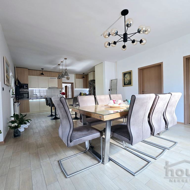 Kuća Prodaja Novi Sad  255 m2