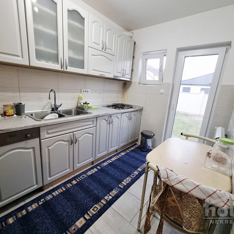 Kuća na prodaju, Futog, Novi Sad, 150m², Prizemlje, 270.000 €