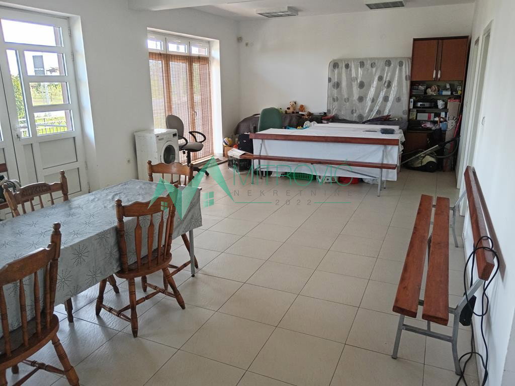 Kuća na prodaju, Kać, Novi Sad, 478m², 370.800 €