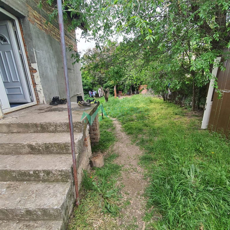Kuća na prodaju, Kać, Novi Sad, 161m², 111.240 €