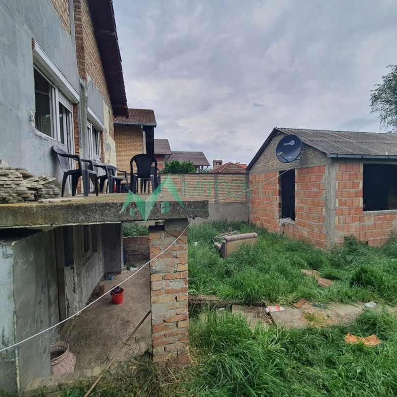 Kuća na prodaju, Kać, Novi Sad, 161m², 111.240 €
