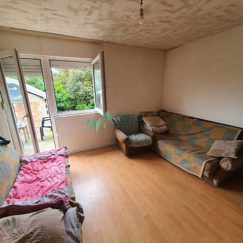 Kuća na prodaju, Kać, Novi Sad, 161m², 111.240 €