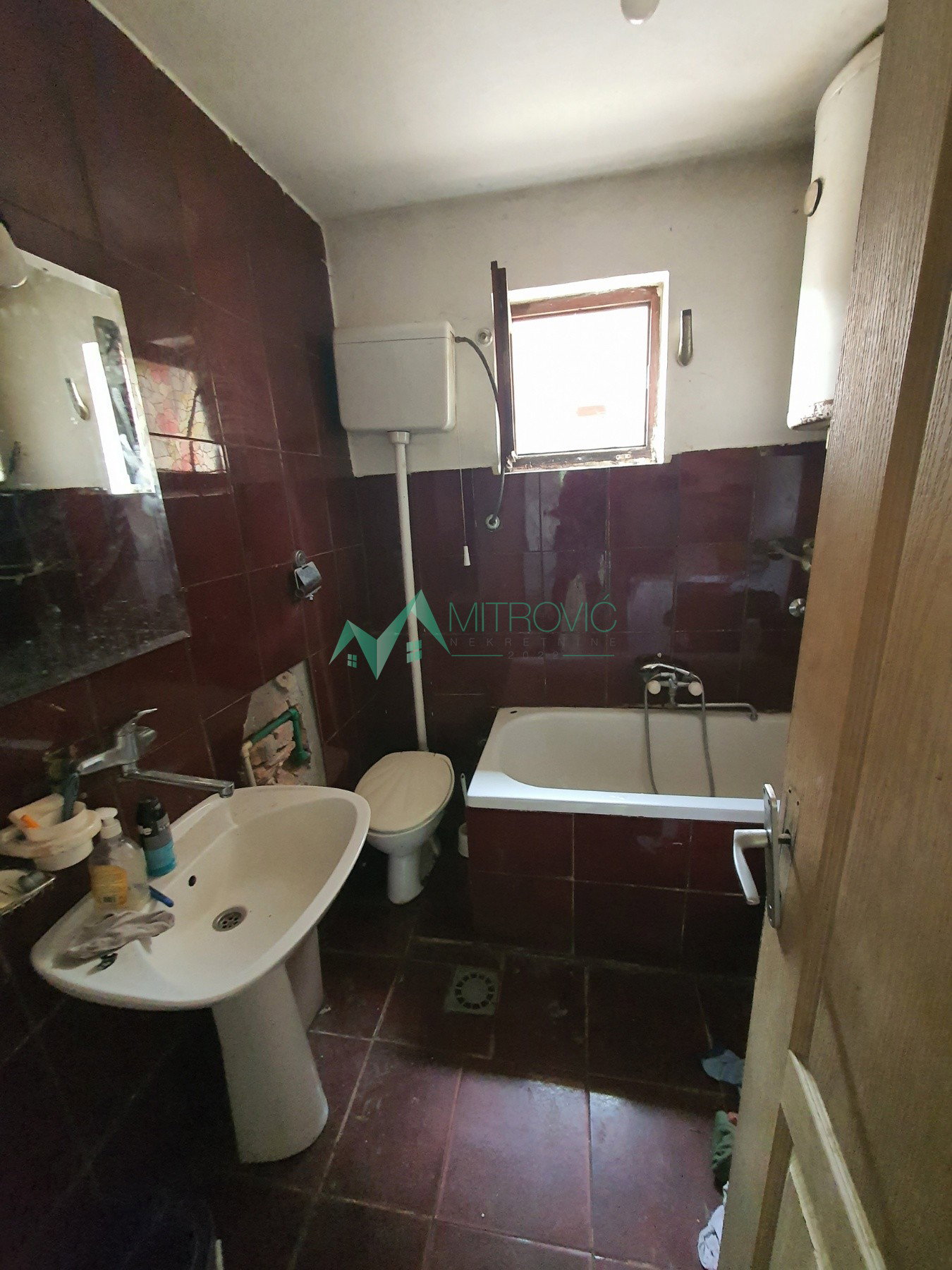 kuce-kaC-3000249-p7ag2 Kuća na prodaju, Kać, Novi Sad, 161m², 111.240 €