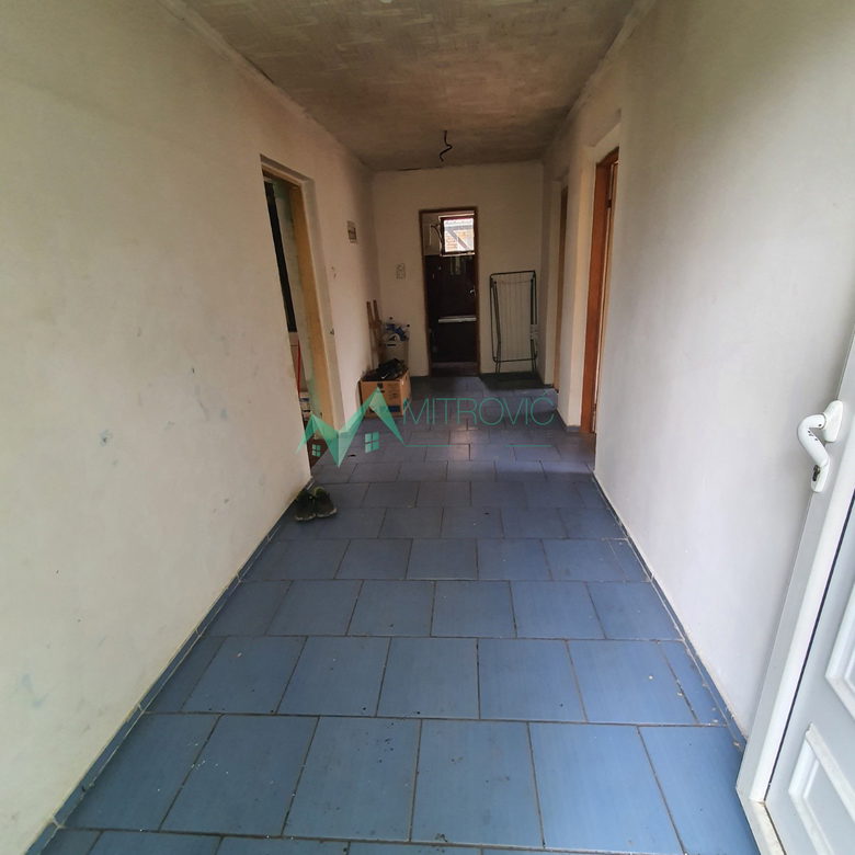 Kuća na prodaju, Kać, Novi Sad, 161m², 111.240 €