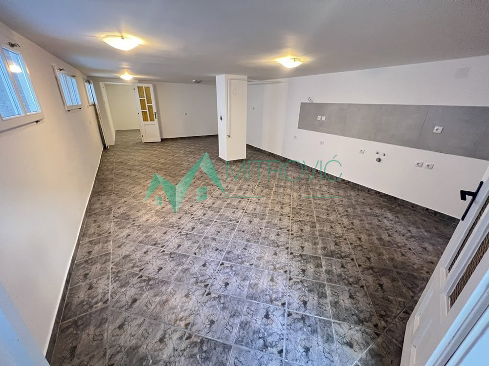 kuce-klisa-3000104-dfc2q Kuća na prodaju, Klisa, Novi Sad, 172m², 179.000 €
