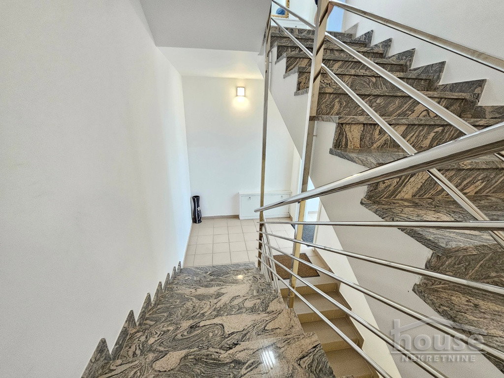 kuce-lipov-gaj-3046192-9hjid Kuća na prodaju, Lipov Gaj, Novi Sad, 970m², 950.000 €
