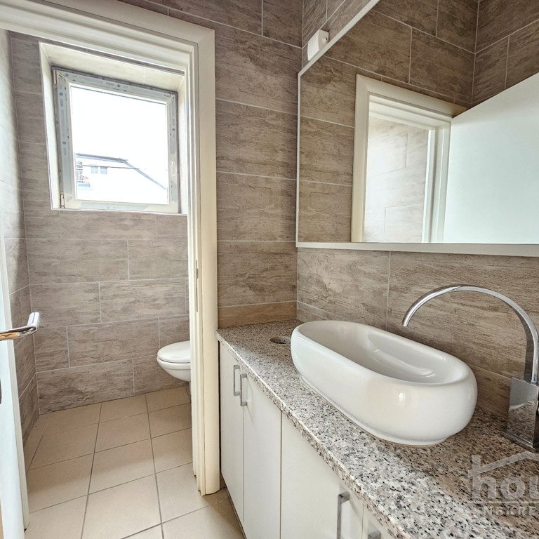 Kuća Prodaja Novi Sad  970 m2