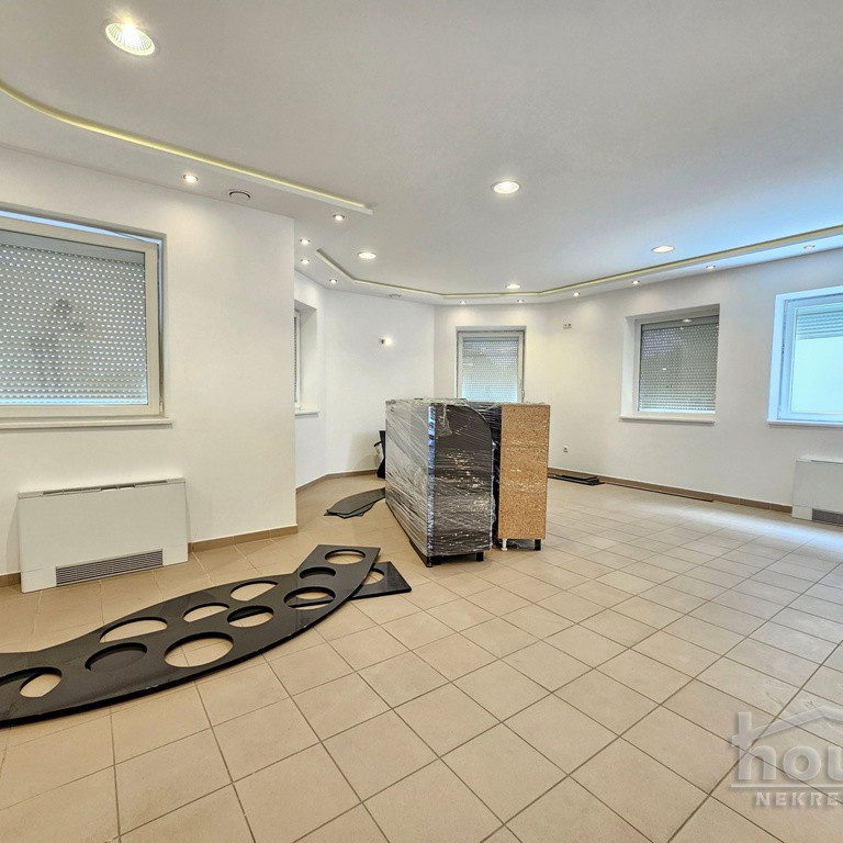 Kuća Prodaja Novi Sad  970 m2