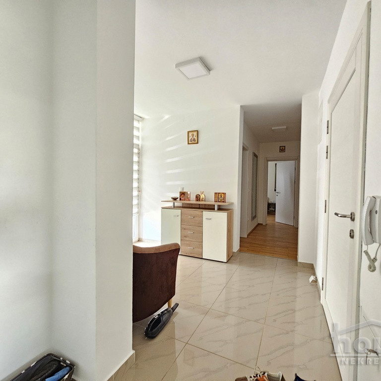 Kuća na prodaju, Lipov Gaj, Novi Sad, 970m², 950.000 €