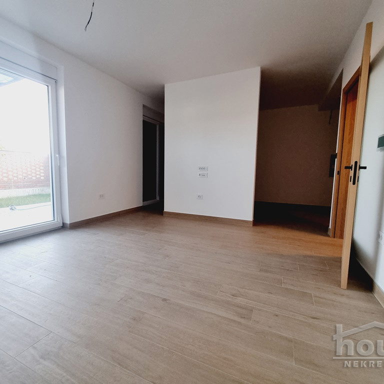 Kuća na prodaju, Mišeluk, Novi Sad, 151m², 1. sprat, 362.400 €
